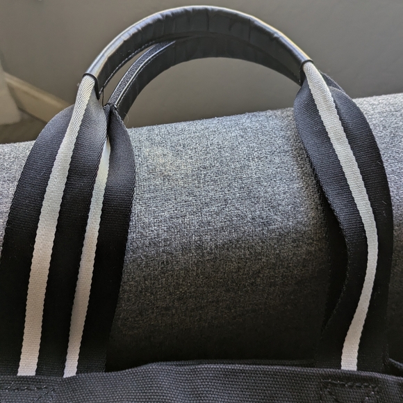 MARC JACOBS CANVAS LARGE TOTE BLACK. - Picture 12 of 15